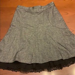 💃Ann Taylor Petites skirt side zipper Lacey bottom